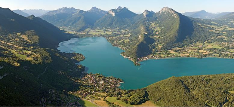 Lac d'Annecy - © H.Pawlowski Lac d'Annecy - © H.Pawlowski