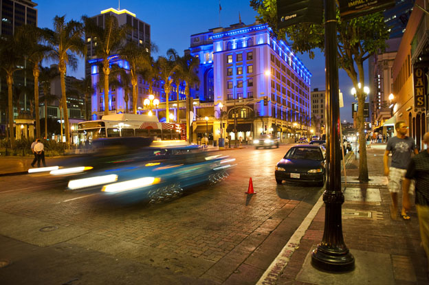 San Diego, Gaslamp Quarter - © Visit California/Hub