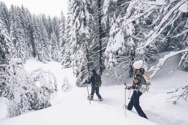 Randonnée en raquettes - © Montagnes du Jura Randonnée en raquettes - © Montagnes du Jura