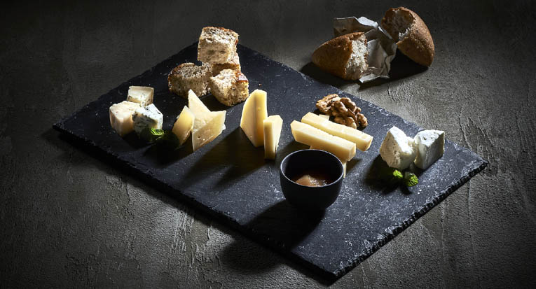 Plateau dégustation de fromages à La Chaumière - © Marco Varoli