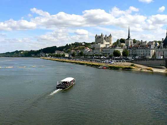 Enbateau sur la Loire   -  © CSNSN