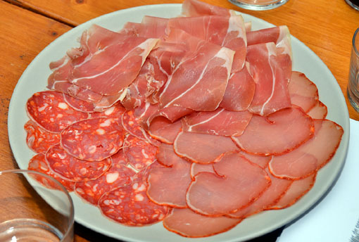 Chorizo Iberico de Bellota, lomo fermier, jambon de truie - © D. Raynal Chorizo Iberico de Bellota, lomo fermier, jambon de truie - © D. Raynal
