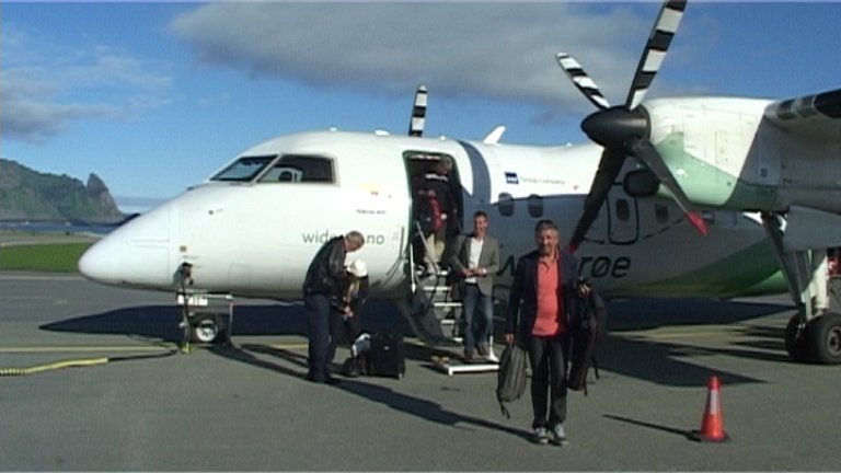 Arrivée à l'aéroport de Svolvær © JL Corgier
