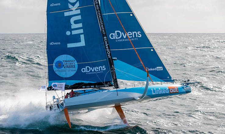 Thomas Ruyant établit un nouveau record en IMOCA - © Jean-Marie Liot Thomas Ruyant établit un nouveau record en IMOCA - © Jean-Marie Liot