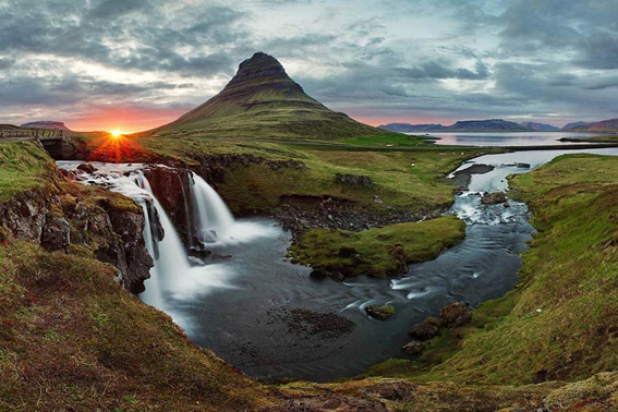 Islande : voler juste au-dessus du volcan