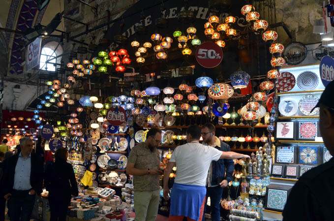 Le grand bazar Istanbul a été considérablement élargi au XVIème siècle sous Soliman le Magnifique. © David Raynal Le grand bazar Istanbul a été considérablement élargi au XVIème siècle sous Soliman le Magnifique. © David Raynal
