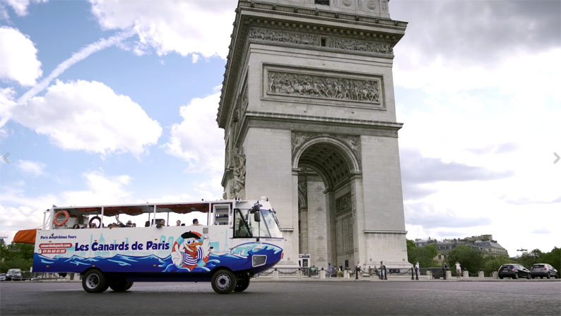 Contournement de l'Arc de triomphe - © Les Canards de Paris