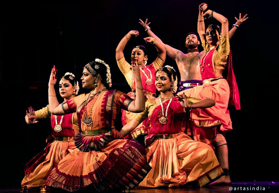 Troupe Bharatnatyam - © Artasindia Troupe Bharatnatyam - © Artasindia