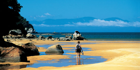 Onetahuti Beach © Stirling Images