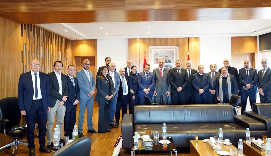 Les membres du Comité Régional du Tourisme de Marrakech-Safi avec Monsieur Farid CHOURAK, préfet de la région (au centre) - © DR
