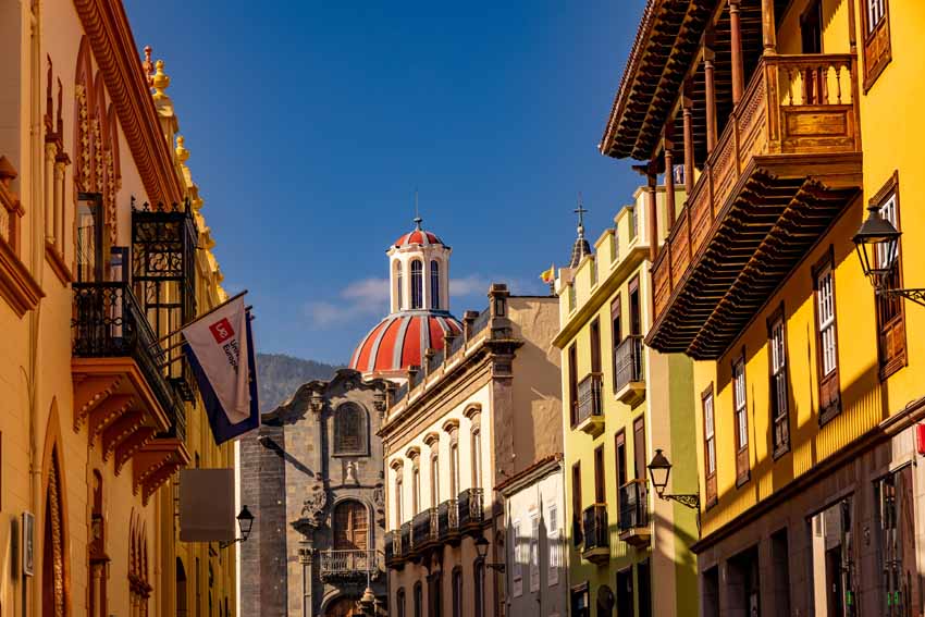 La Orotava, fondée au XVIe siècle, au nord de l'île de Ténérife et l'une des portes d'entrée du Parc National du Teide - © Lex Thoonen