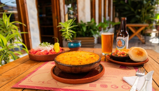 Pastel de choclo. - ©  Chile Travel Pastel de choclo. - ©  Chile Travel