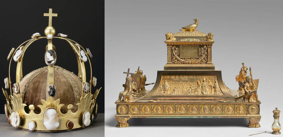 Couronne aux camées, dite couronne de Charlemagne et le reliquaire, avec  la Sainte Ampoule et la spatule - © Mobilier national