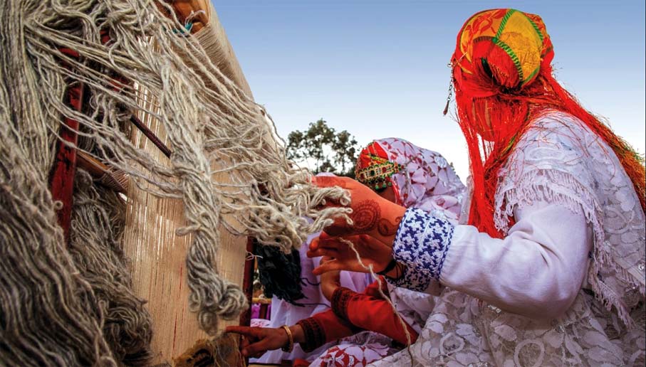 Le tissage des tapis, héritage culturel authentique de la Province de Ouarzazate - © CPT Ouarzazate