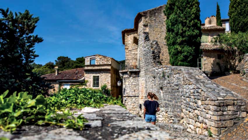 La Roque-sur-Cèze - © OT Provence Occitane