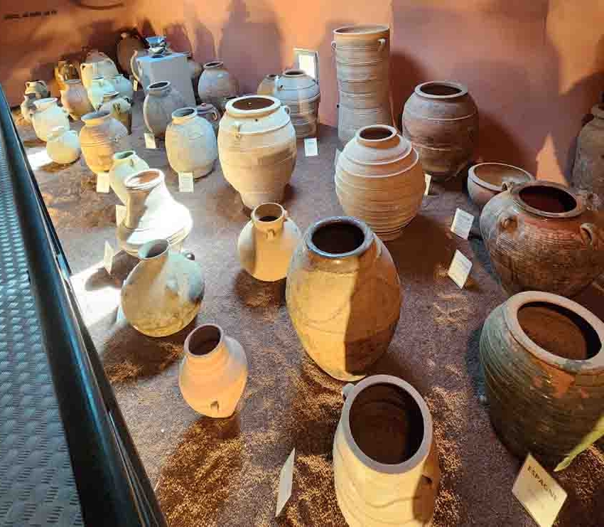Poteries de l'Antiquité au Musée de la Poterie - © Hubert Gouleret