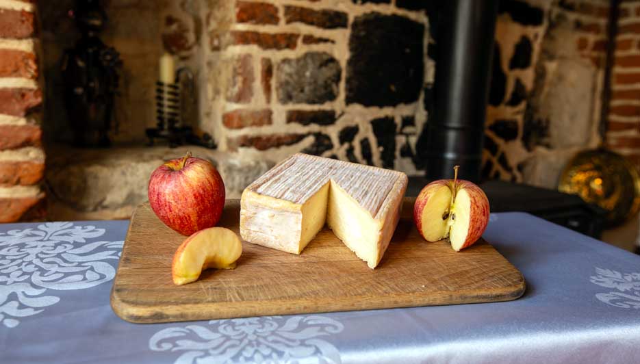 Maroilles accompagné de ses pommes - ¨© OT Thiérache/Loïc Ridou