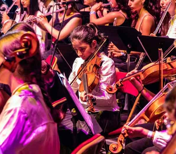Les Petites Mains Symphoniques en concert au Cirque Bouglione