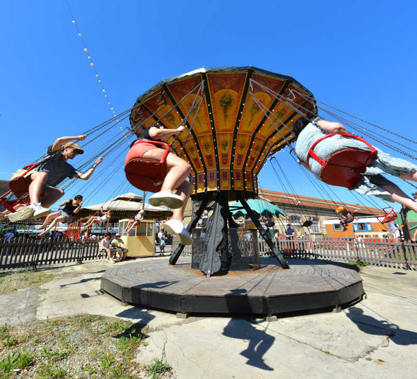 Le Grand Huit à Rennes, un lieu unique dédié aux arts forains