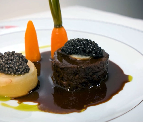 Le 12  novembre, les World Caviar Awards investissent l'Alcazar
